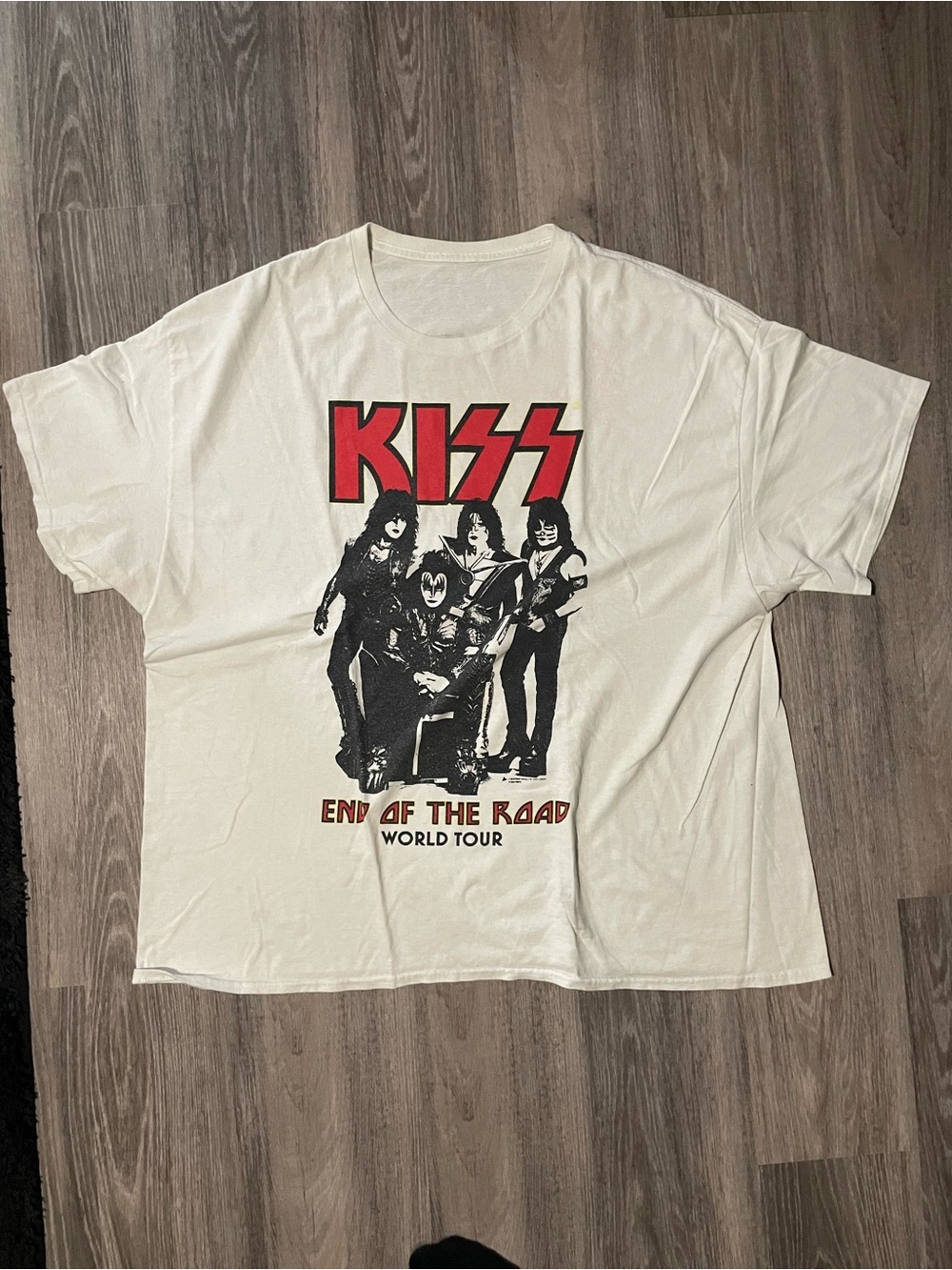 Kiss White Tee with Red Logo and Black Band Graphic
